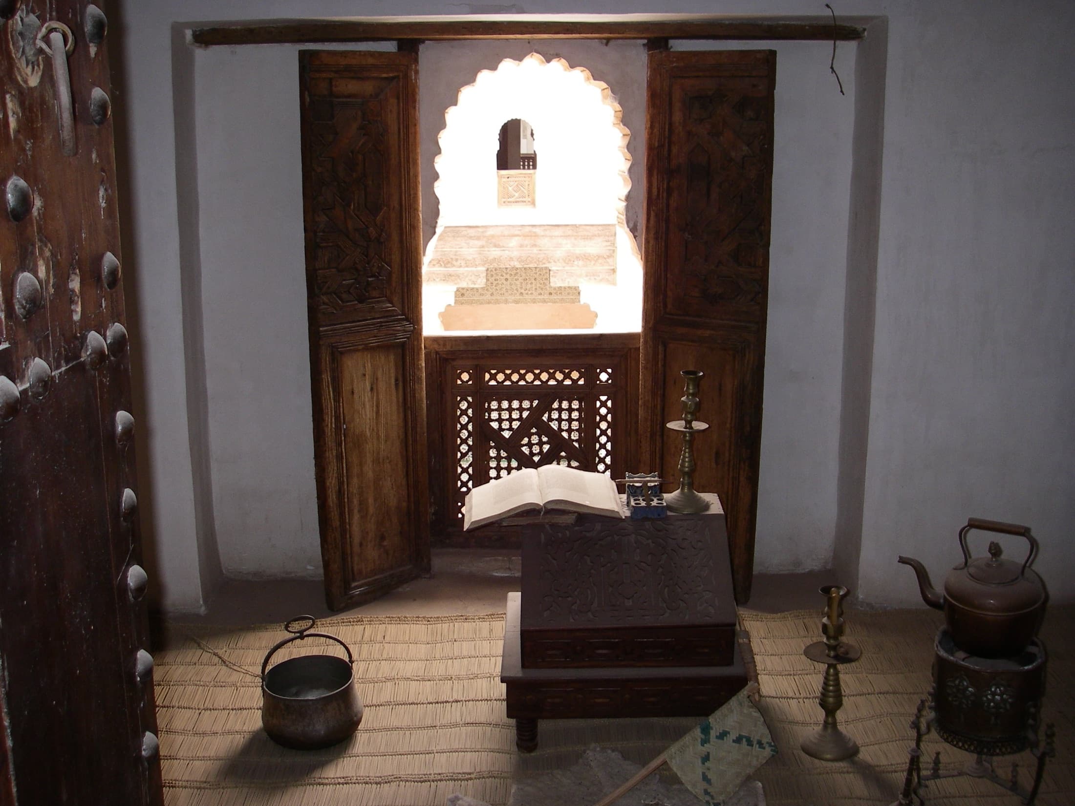 Sala di preghiera interna della Medersa Ben Youssef